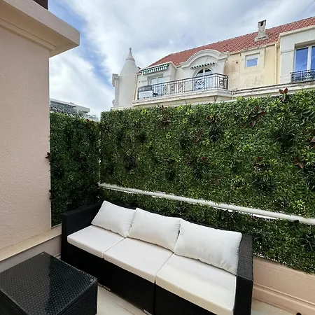 Apartmán Moderne Et Luxueux A Res Miramar Cannes